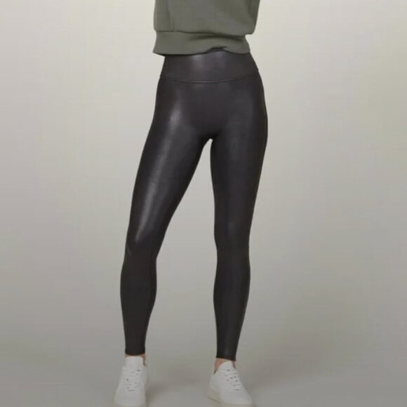 Spanx Faux Leather Leggings Size Small/Petite - Picture 1 of 5